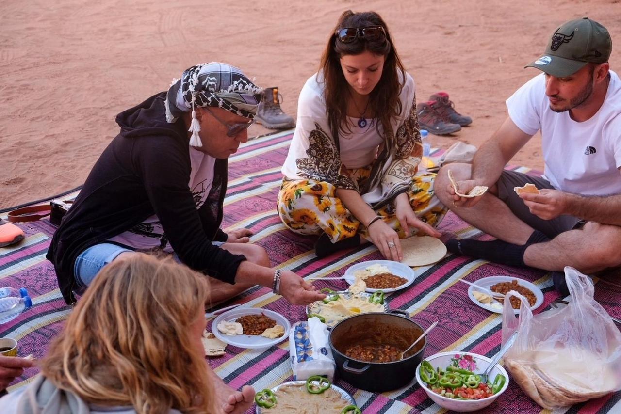 Wadi Rum Bedouin Camp&Desert Tours Buitenkant foto